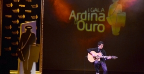 Notícias de Fafe celebrou 1º aniversário com entrega do 'Ardina de Ouro'